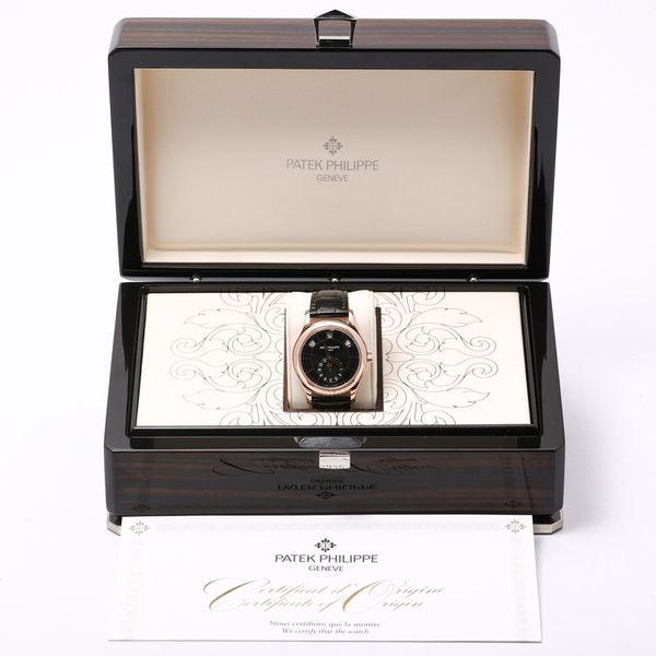 Patek Philippe Complications 5205R-011